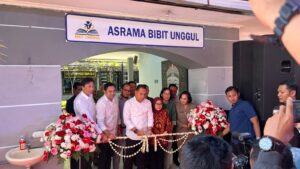 Peresmian asrama mahasiswa Bibit Unggul “Satu Keluarga, Satu Sarjana “