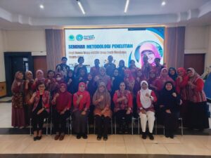 Seminar Metodologi Penelitian Bagi Dosen Dan Staff Stikes Hang Tuah Surabaya Tahun 2024